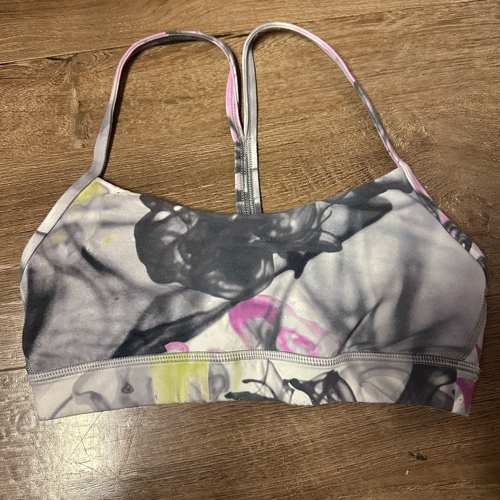 Lululemon flow Y bra, decent condition, size 4